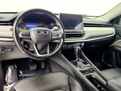 Used 2022 Jeep Compass Latitude w/ Sun and Sound Group AWD/4WD image 13