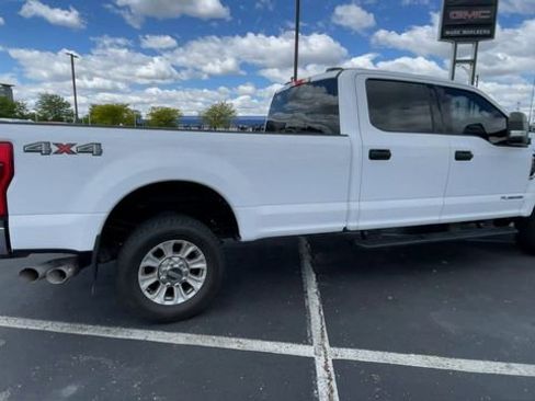 Used 2022 Ford F350 XLT w/ XLT Value Package AWD/4WD image 2