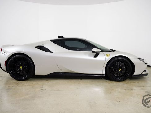 Used 2022 Ferrari SF90 Stradale AWD/4WD image 10