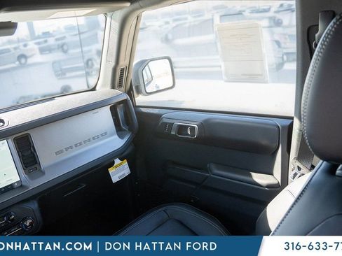 New 2025 Ford Bronco Outer Banks AWD/4WD image 18