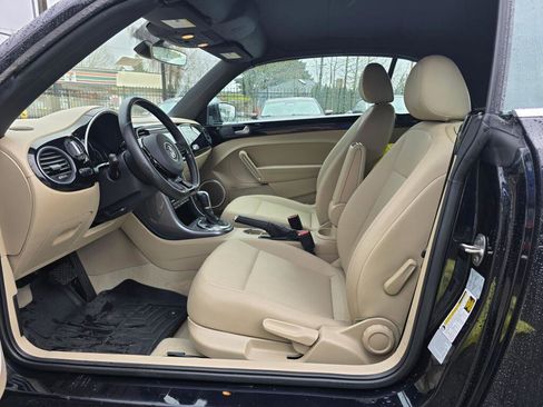 Used 2017 Volkswagen Beetle 1.8T image 17