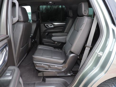 Used 2024 Chevrolet Tahoe RST w/ Luxury Package RWD image 23