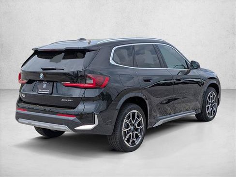 Used 2026 BMW X1 xDrive28i AWD/4WD image 2