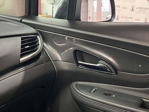 Used 2022 Buick Encore Preferred w/ Safety Package image 37