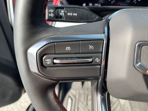 Used 2024 GMC Canyon AT4X AWD/4WD image 32