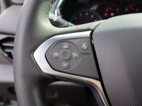 Used 2023 Chevrolet Traverse LT image 15