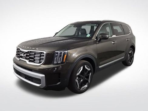 Certified 2025 Kia Telluride S FWD image 2