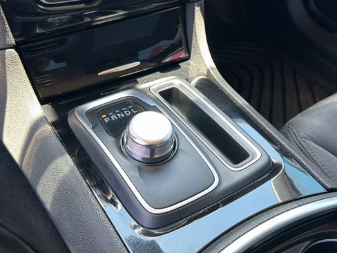Used 2023 Chrysler 300 Touring w/ Sport Appearance Package RWD image 25