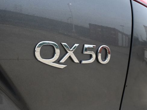 Certified 2023 INFINITI QX50 Luxe FWD image 19