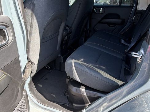 Used 2025 Jeep Wrangler Sahara w/ Safety Group image 23