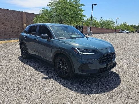Used 2025 Honda HR-V Sport image 3
