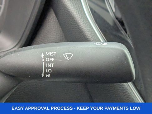 Used 2025 Toyota Corolla LE image 36