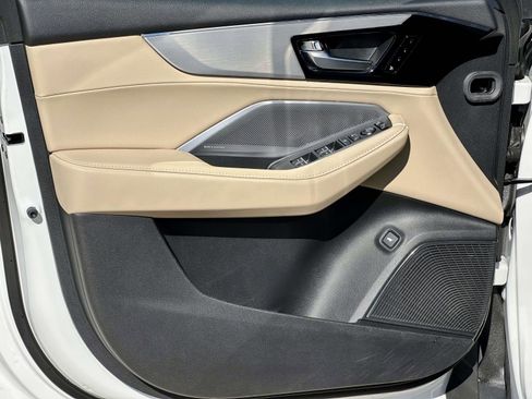 Certified 2025 Acura MDX w/ Technology Package image 9