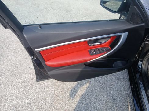 Used 2018 BMW 330i Sedan w/ Convenience Package RWD image 12
