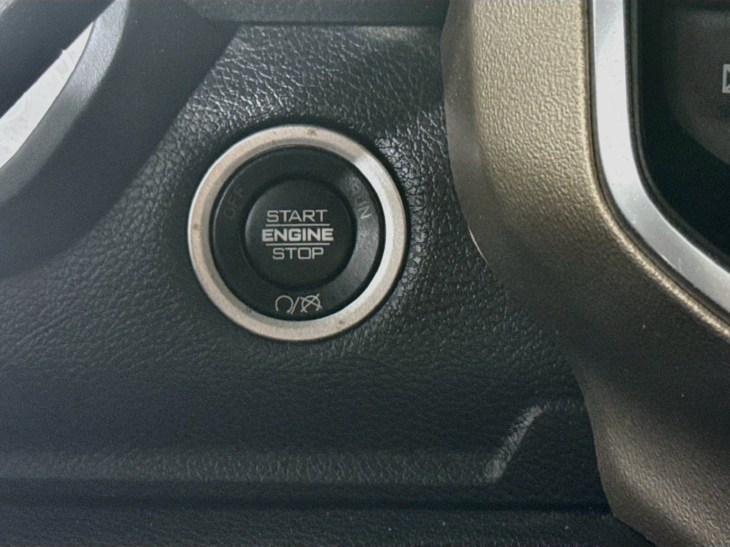Used 2024 RAM 2500 Laramie AWD/4WD image 19