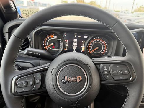 New 2025 Jeep Wrangler Unlimited Rubicon image 22