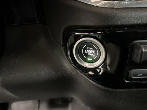 Used 2024 GMC Sierra 2500 SLE w/ SLE Convenience Package image 17