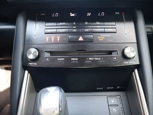 Used 2018 Lexus IS 300 AWD w/ Premium Package image 21