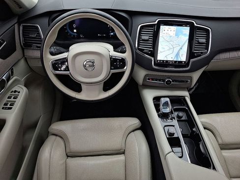 Used 2023 Volvo XC90 B6 Ultimate w/ Protection Package Premier image 11