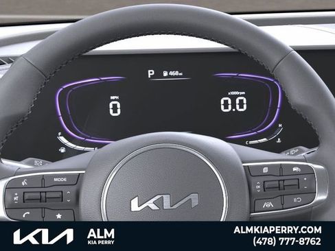 New 2025 Kia Sportage EX FWD image 21