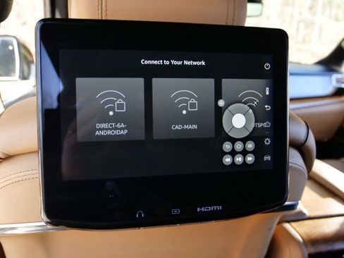 Used 2022 Jeep Grand Wagoneer Series III w/ Rear Seat Video Group 1 image 34