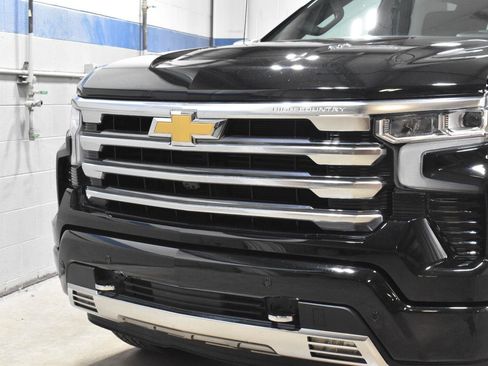 Used 2026 Chevrolet Silverado 1500 High Country w/ Technology Package AWD/4WD image 28