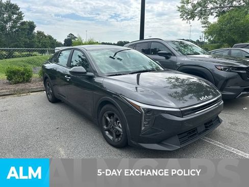 Used 2025 Kia K4 FWD image 3