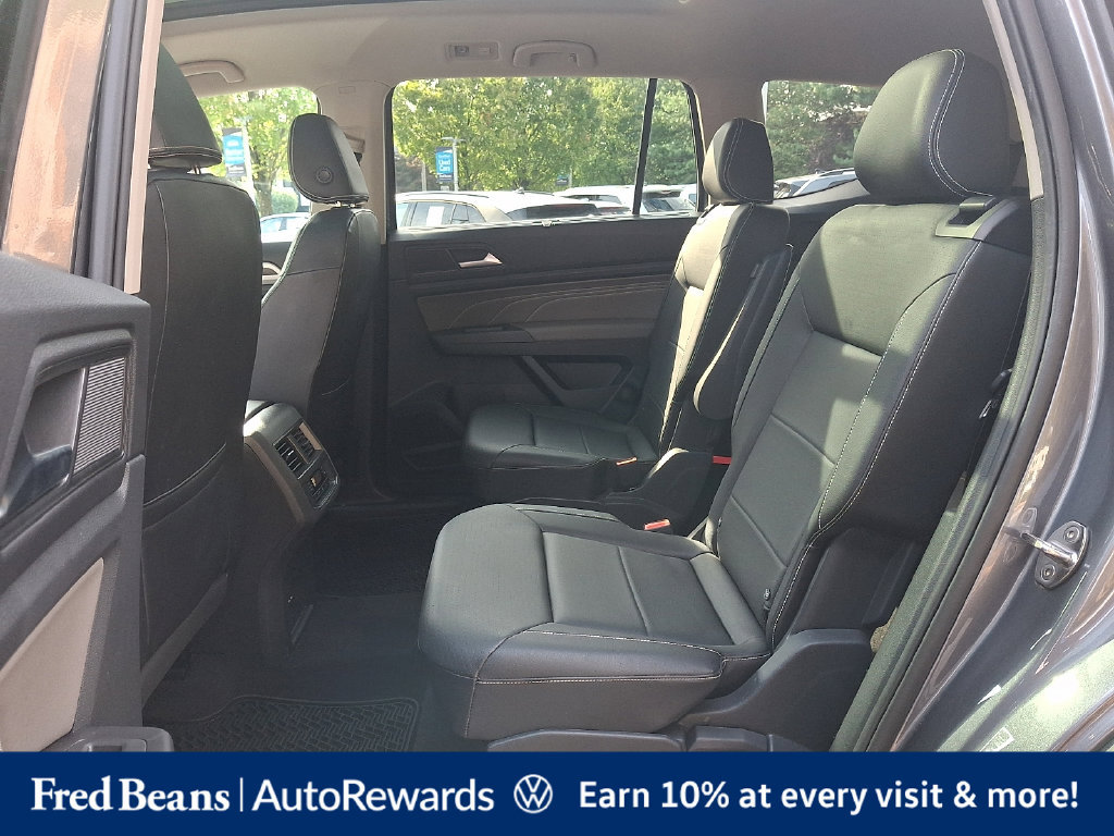 Certified 2023 Volkswagen Atlas SE w/ Panoramic Sunroof Package AWD/4WD image 15