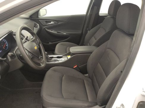 Used 2025 Chevrolet Malibu LT FWD image 17