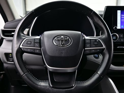Used 2023 Toyota Highlander XLE AWD/4WD image 26