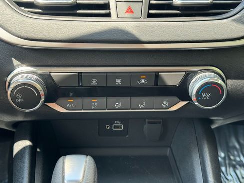 Used 2021 Nissan Altima 2.5 S FWD image 24