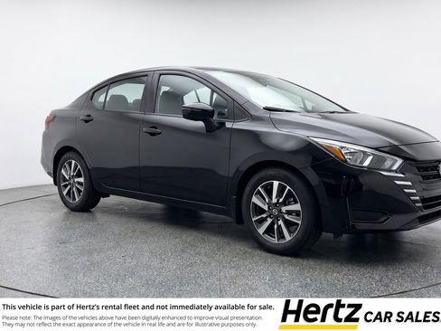 Used 2025 Nissan Versa SV image 1