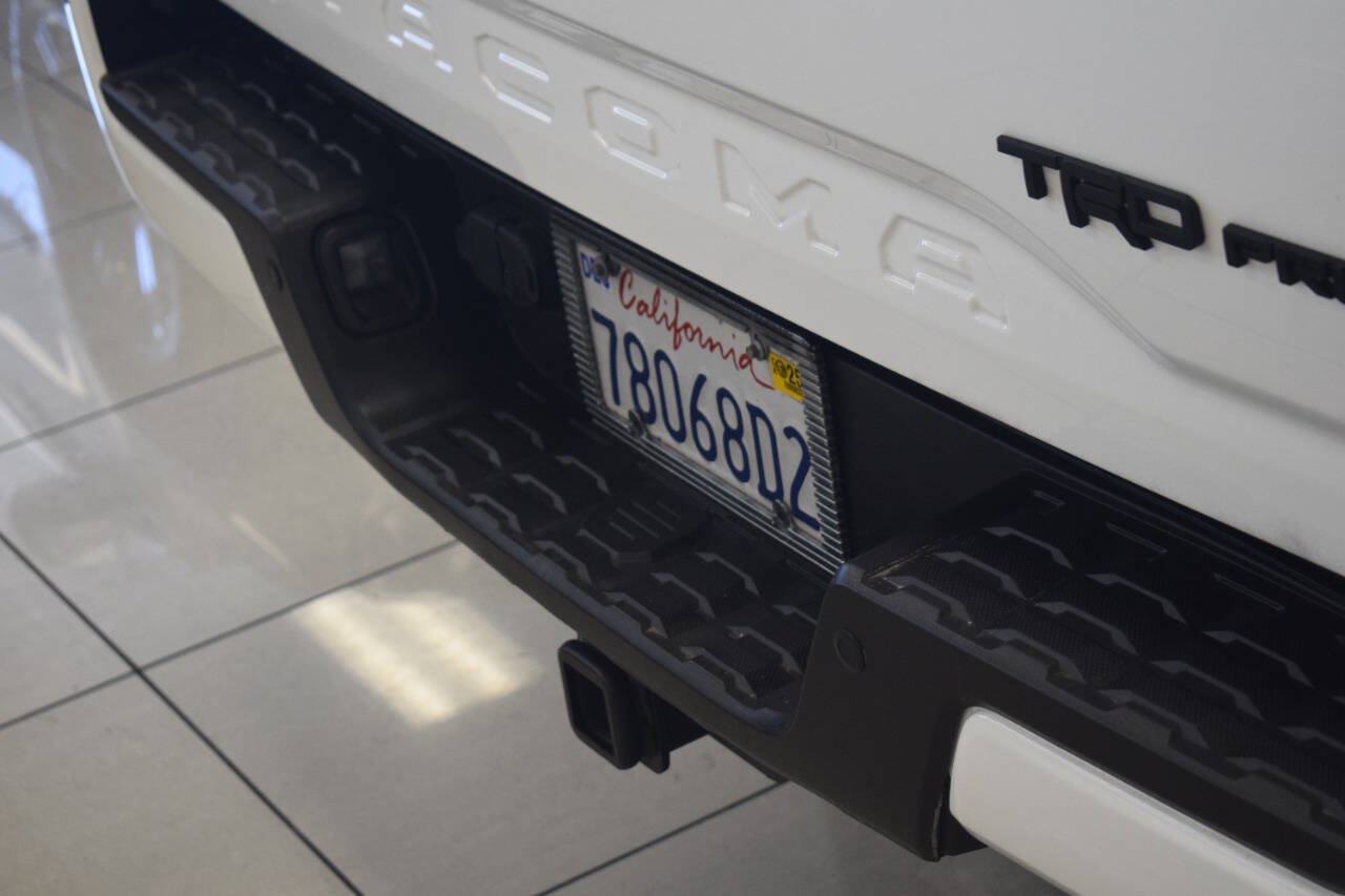 Used 2017 Toyota Tacoma TRD Pro AWD/4WD image 56