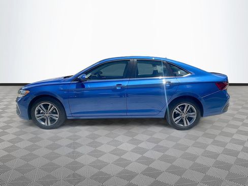 Used 2023 Volkswagen Jetta SE FWD image 4