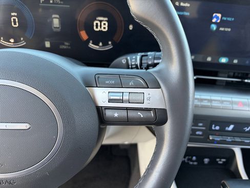 Used 2024 Hyundai Kona SEL FWD image 27