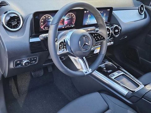 Used 2026 Mercedes-Benz GLA 250 GLA 250 image 3