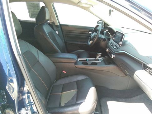 Used 2021 Nissan Altima 2.5 SR image 15