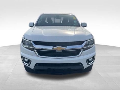 Used 2018 Chevrolet Colorado LT w/ LT Convenience Package AWD/4WD image 2