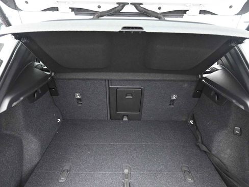 Used 2020 Volvo XC40 T5 Inscription image 21