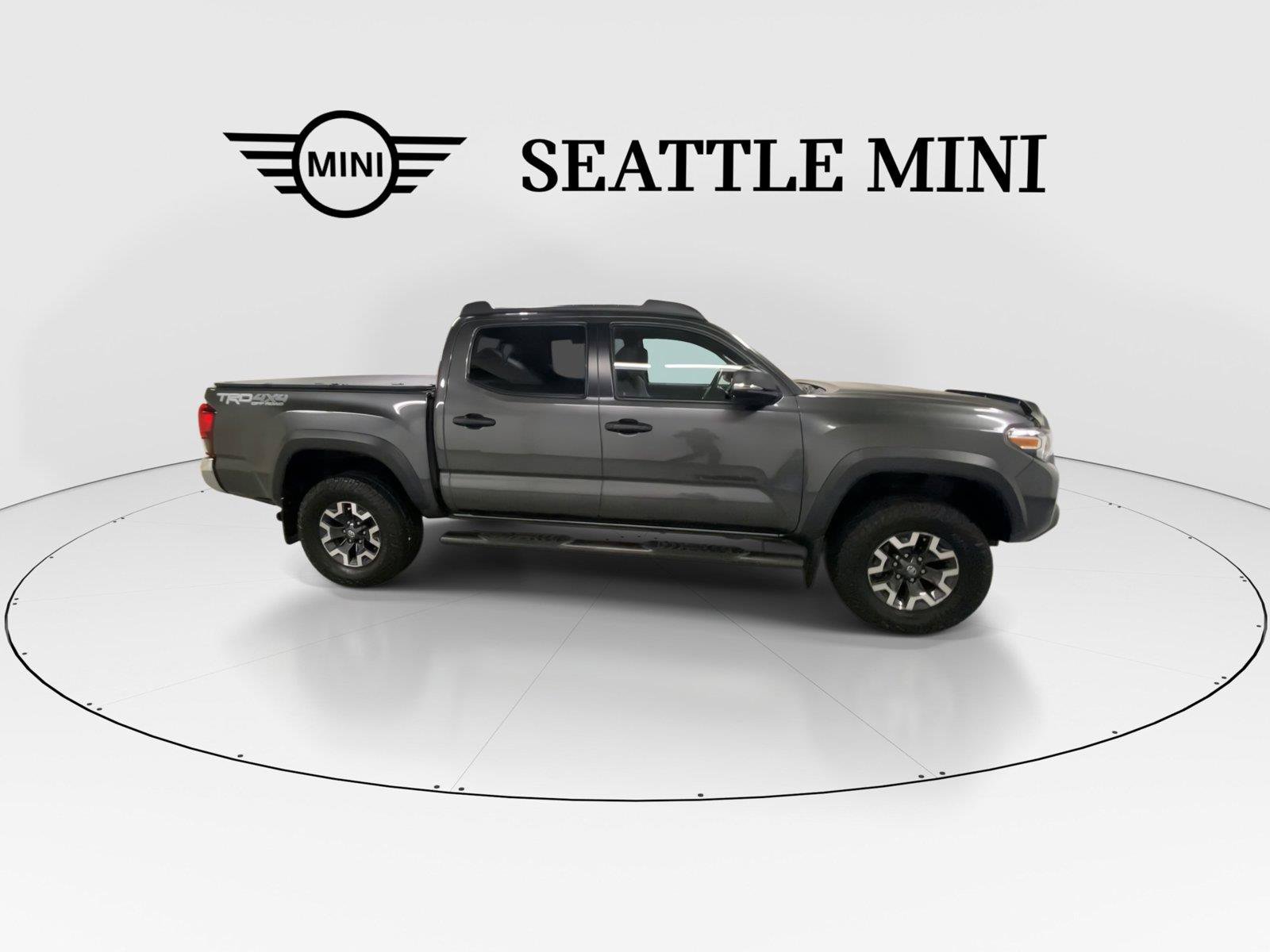 Used 2019 Toyota Tacoma TRD Off-Road AWD/4WD image 13