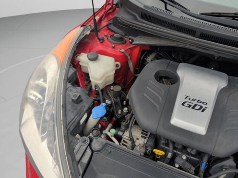 Used 2013 Hyundai Veloster Turbo image 20