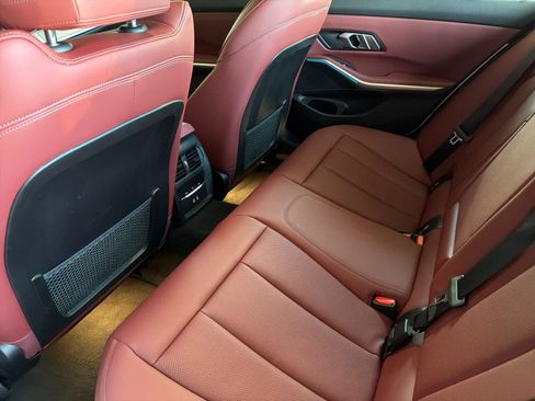Used 2022 BMW 330e w/ M Sport Package RWD image 4