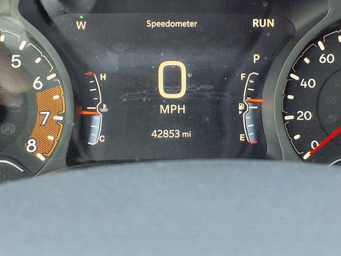 Used 2025 Jeep Compass Limited AWD/4WD image 16