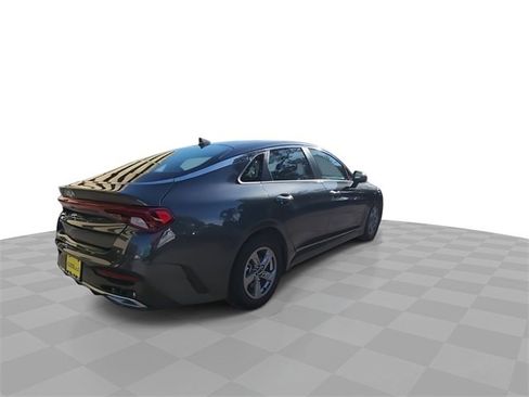 Used 2022 Kia K5 LXS image 8