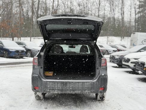 Used 2023 Subaru Outback Premium image 29