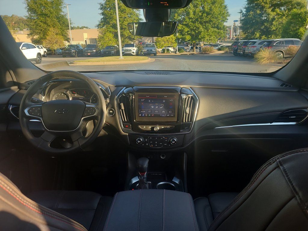 Used 2023 Chevrolet Traverse RS AWD/4WD image 23