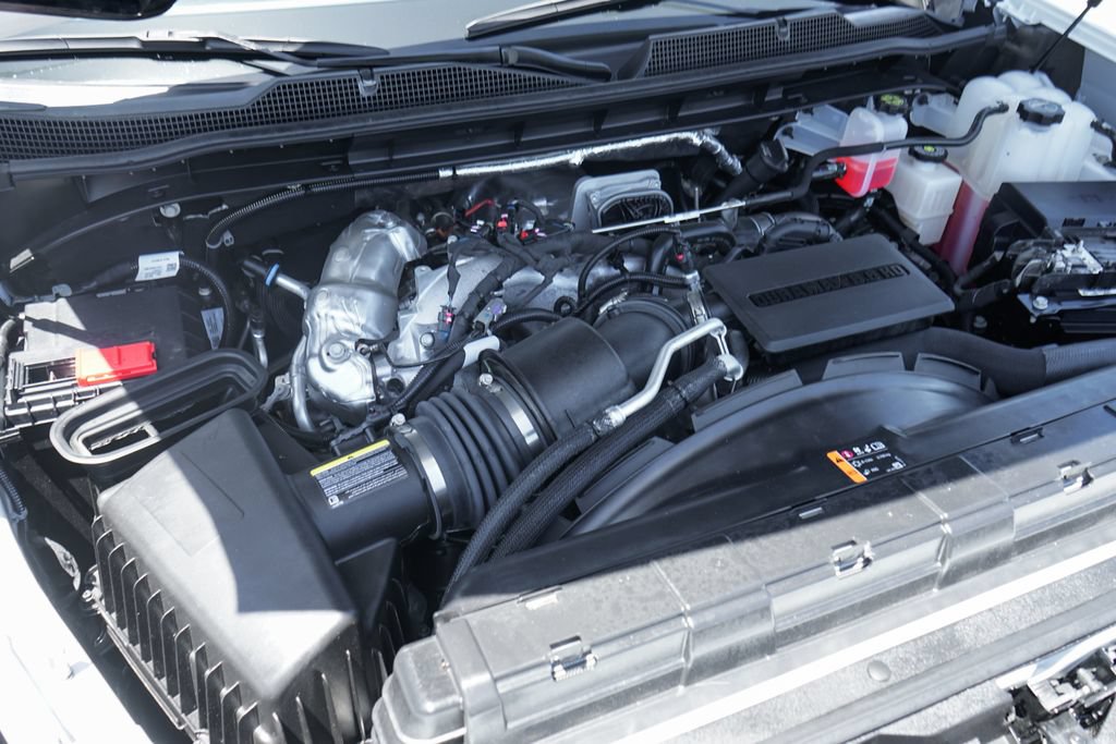 Used 2025 Chevrolet Silverado 2500 LTZ w/ LTZ Premium Package AWD/4WD image 12