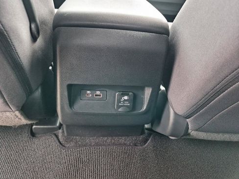 Used 2022 Nissan Frontier SV AWD/4WD image 13