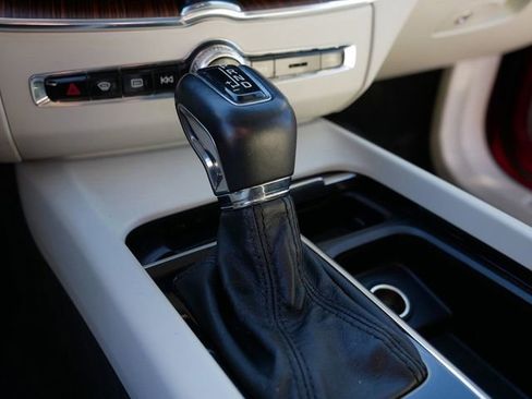 Used 2019 Volvo XC60 T5 Inscription w/ Protection Package Premier image 26