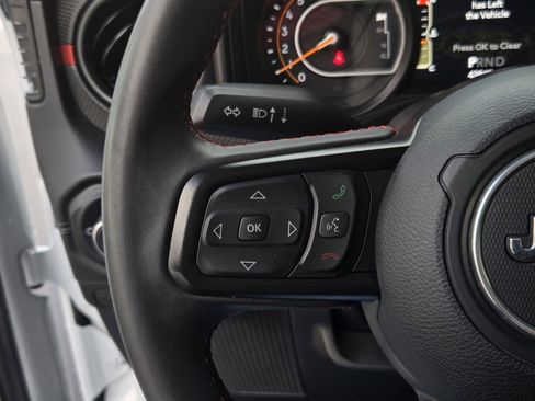 Used 2024 Jeep Wrangler Unlimited Rubicon image 21